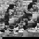 Mijs vrijwilliger in Guatemala mooie foto kinderen in doos