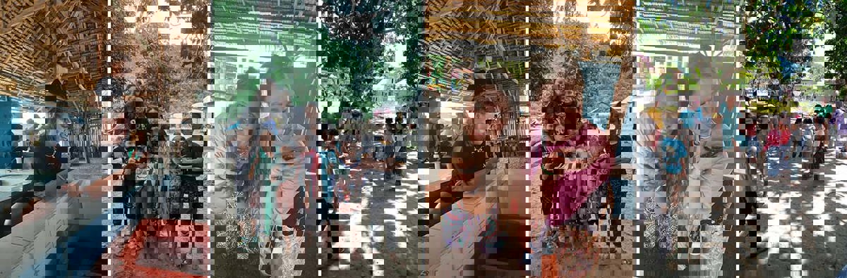 Mooie collage van het vrijwilligersproject op Sumatra